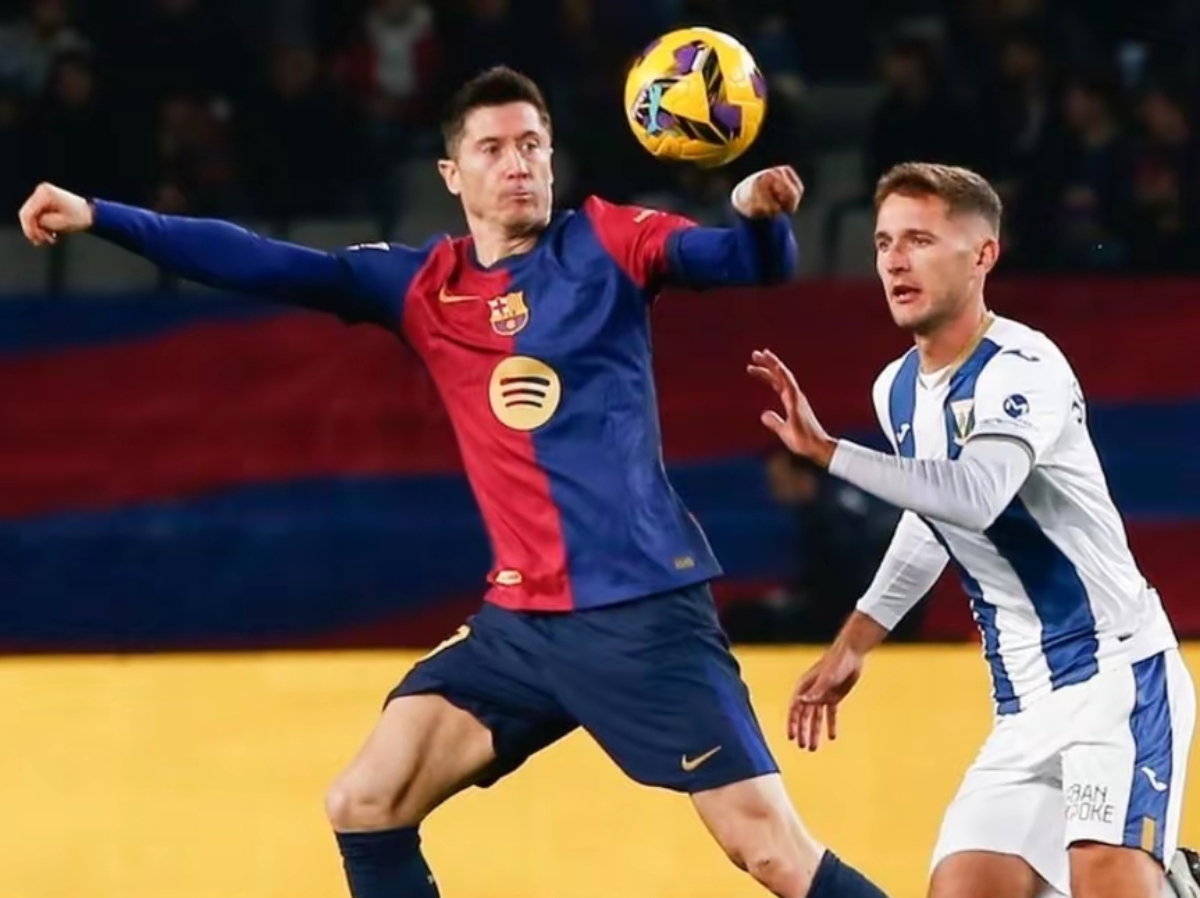 赛后阿贾克斯备战西甲，手感冰凉细节曝光，震撼外界，资深球员宣示担当的简单介绍