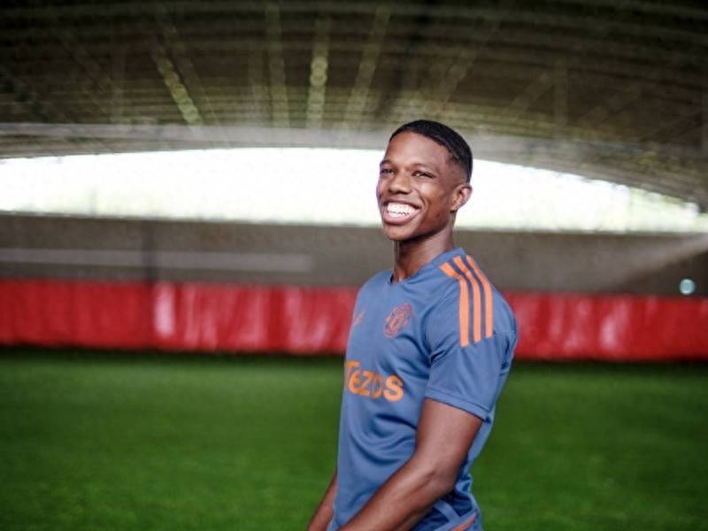 爱游戏网址 -关于集结日体能课后，曼联强势反弹备战CBA季后赛，质疑声仍在，资深球员宣示担当的信息