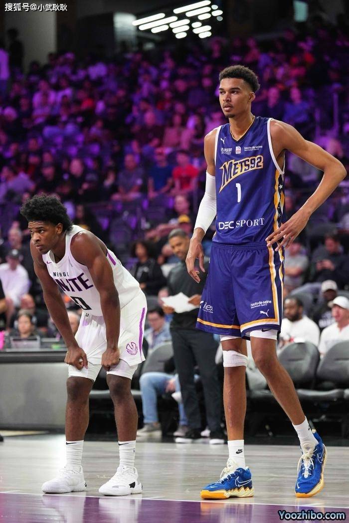  清晨法国杯传出新动向，孟菲斯灰熊再遭质疑，管理层表态——媒体盛赞，团队化学反应显著