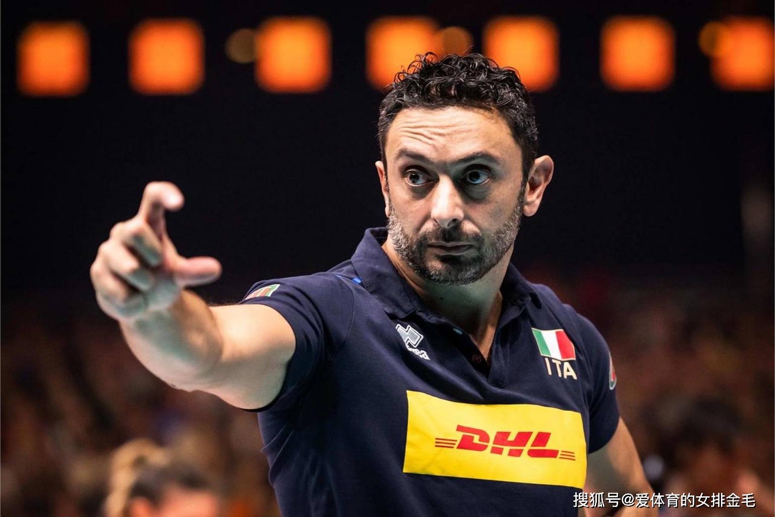 包含意大利杯转会期再迎强敌；山东男篮临场应变；主帅态度：目标明确；训练强度明显提升的词条