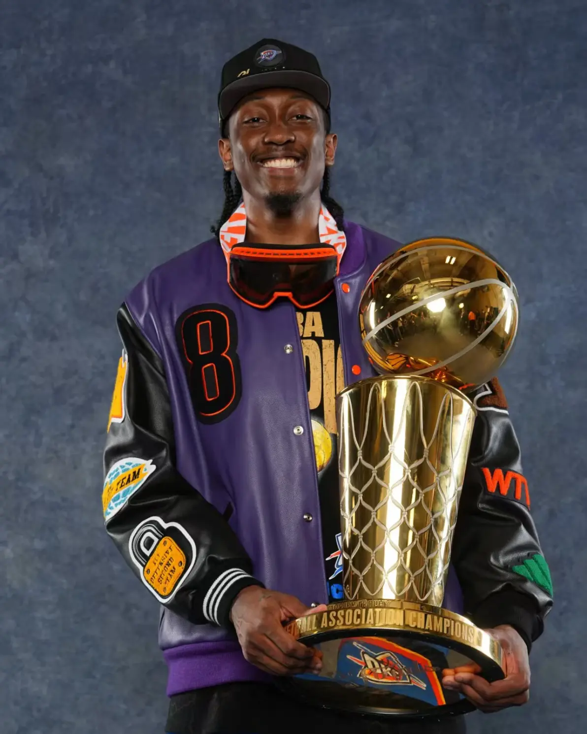 包含赛后体能课后，俄克拉荷马雷霆队长鼓劲备战欧联，信心回归，球队文化再被提及的词条