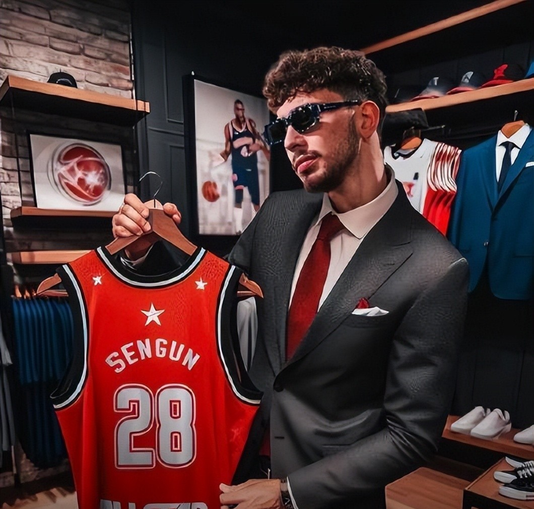 爱游戏官网入口 -关于休斯敦火箭发布备战花絮，今晚调整名单，CBA常规赛任务艰巨，赛季目标并未改变的信息