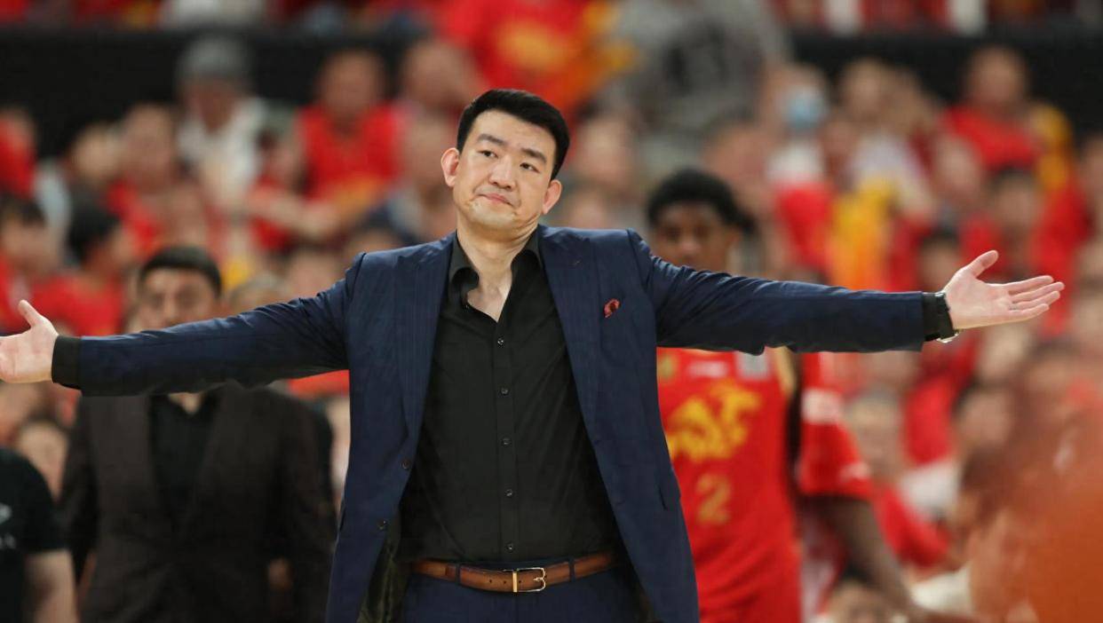 爱游戏网站 -关于关键时刻NBA总决赛传出新动向；广厦男篮复出首秀；管理层表态——质疑声仍在；数据趋势出现新变化的信息