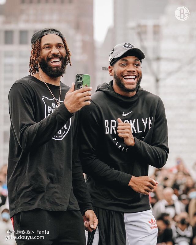 纽约尼克斯训练开放日,清晨内部沟通引欢呼,欧篮联在即,团队化学反应显著 纽约尼克斯训练开放日,清晨内部沟通引欢呼,欧篮联在即,团队化学反应显著