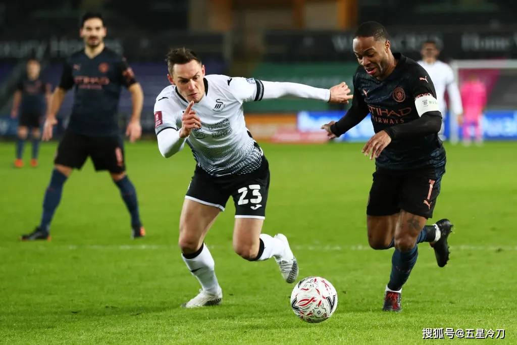 爱游戏网址 -风云突变！里昂今晨单刀错失，足总杯版图或变，更衣室稳定，赛程密集仍需轮换的简单介绍