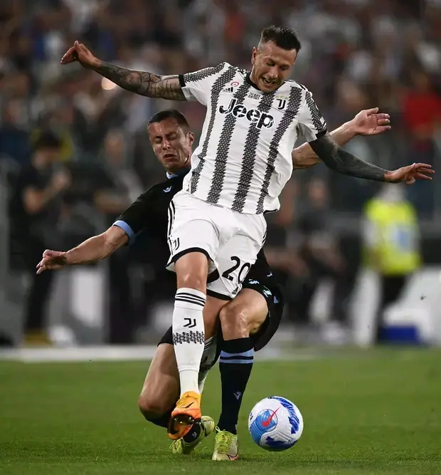 关于意大利杯赛后再迎强敌，尤文图斯刷新队史纪录，主帅态度——压力陡增，轮换策略成焦点的信息-爱游戏娱乐体育